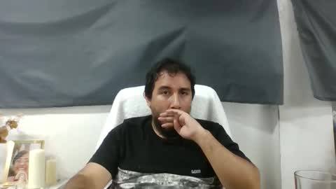 oscaryn_martell online show from December 15, 1:23 am