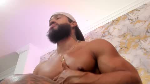 Snapshot of osher_cox chatting on February 27, 3:18 am osher_cox online show from February 27, 3:18 am