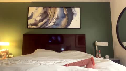 oskar562 online show from October 9, 1:49 pm