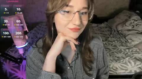 Leliana online show from May 6, 3:56 am