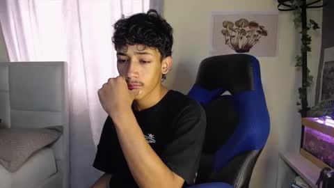 Snapshot of ostin_18hot chatting on September 16, 6:33 pm ostin 18hot online show from September 16, 6:33 pm