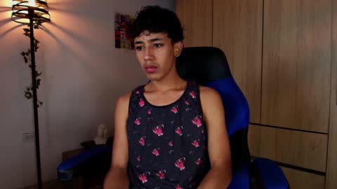 Snapshot of ostin_18hot chatting on February 27, 2:57 am ostin 18hot online show from February 27, 2:57 am