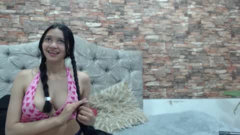 Owen and Rose online show from November 10, 8:00 pm