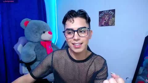Owen  Independent model  online show from May 22, 2:24 pm