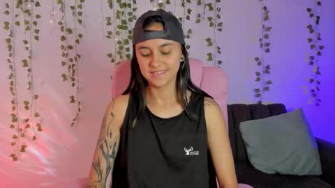 Owen foxx online show from December 19, 5:41 pm