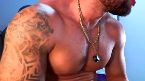 Maximus Owen online show from May 8, 8:36 pm