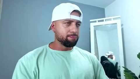 Maximus Owen online show from March 12, 8:34 pm