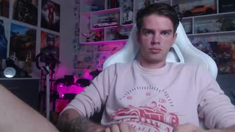 Snapshot of oxmikexo chatting on September 30, 12:48 pm Mike online show from September 30, 12:48 pm