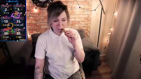 Snapshot of ozalin_green chatting on March 1, 9:51 am ozalin_green online show from March 1, 9:51 am