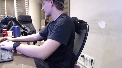 ozilla0699 online show from January 12, 4:00 am