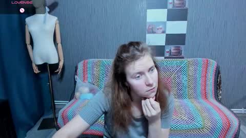 Ella online show from October 13, 3:03 pm