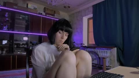 Ella online show from June 3, 7:55 am