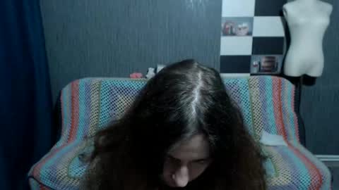 Ella online show from March 22, 8:51 am