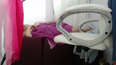 paiper online show from January 19, 8:39 am