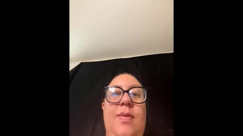 Snapshot of paisleehaze chatting on December 15, 4:04 pm Paislee Haze online show from December 15, 4:04 pm