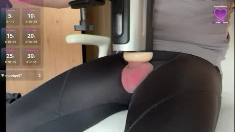 paju1980 online show from February 27, 8:56 am