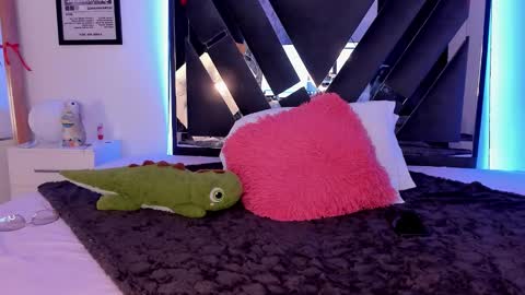 palechor online show from February 21, 10:35 pm