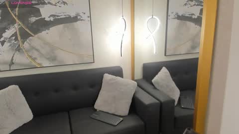 pamplemusa_ online show from January 9, 2:55 pm