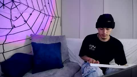 pandora__1 online show from October 19, 4:39 am