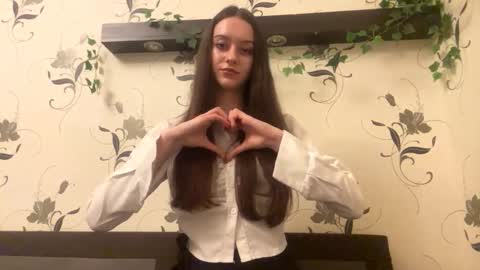 Snapshot of pantease_ chatting on October 9, 9:20 pm Kate online show from October 9, 9:20 pm