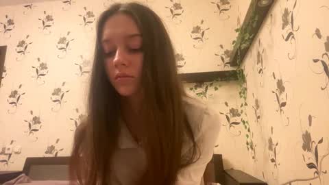 Snapshot of pantease_ chatting on September 25, 5:53 pm Kate online show from September 25, 5:53 pm