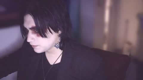 In bio online show from April 18, 9:48 pm