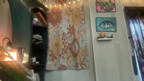 Pantiesofthefae online show from December 1, 9:46 pm