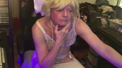 Pantyvioletlace online show from March 4, 3:47 am