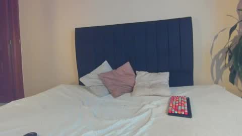 Paola Turner online show from February 3, 11:20 am