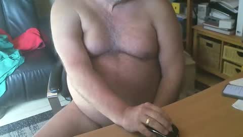 Snapshot of papa309348689 chatting on October 20, 11:37 am papa309348689 online show from October 20, 11:37 am