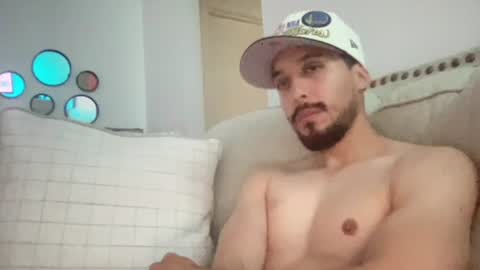 papicubano_guapo23cm online show from June 18, 12:10 pm
