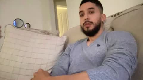 papicubano_guapo23cm online show from February 23, 1:10 pm