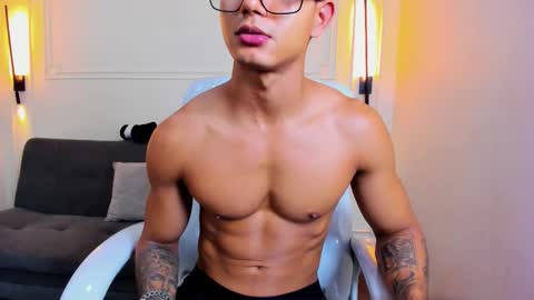 Ryan And Casper online show from March 24, 9:10 pm