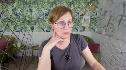 Paris online show from March 8, 11:07 pm