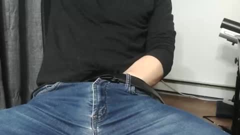 pasexhibe online show from March 12, 3:32 am