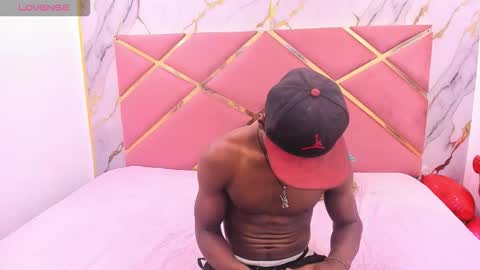 passion_black_ online show from February 16, 7:23 pm