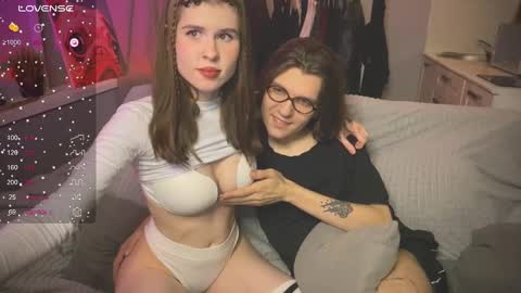 Snapshot of passiondesire_ chatting on March 2, 7:45 pm Zoe online show from March 2, 7:45 pm
