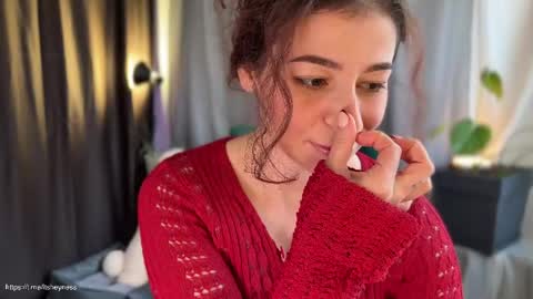 Call me Miss Alice Careful Passion Queen online show from April 11, 10:30 am