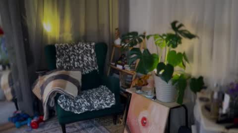 Call me Miss Alice Careful Passion Queen online show from October 19, 2:33 pm