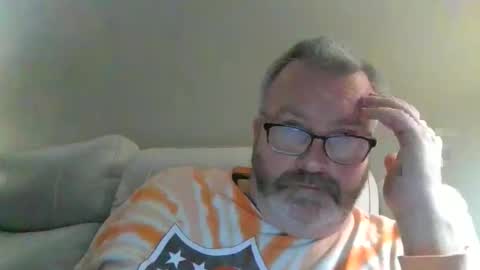 passporttraveler1 online show from May 17, 1:48 am