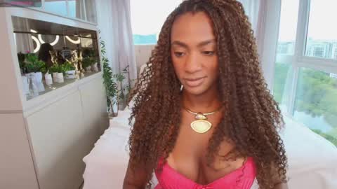 Patricia Rossi online show from February 11, 12:09 pm