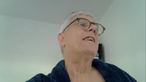 patrick5275 online show from October 15, 8:48 am