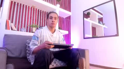 Snapshot of patrick_senova chatting on March 11, 3:58 am Patrick online show from March 11, 3:58 am