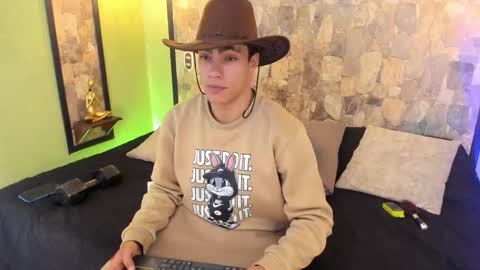 Snapshot of patrick_senova chatting on September 11, 4:36 am Patrick online show from September 11, 4:36 am