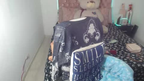 Snapshot of patty_squirt87 chatting on October 19, 3:33 am patty squirt87 online show from October 19, 3:33 am