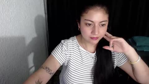 Snapshot of pau_cute19 chatting on October 27, 10:54 pm pau cute online show from October 27, 10:54 pm