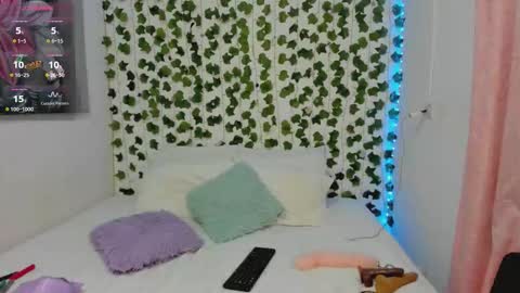 Snapshot of pau_delima__ chatting on September 19, 2:48 am paulina online show from September 19, 2:48 am
