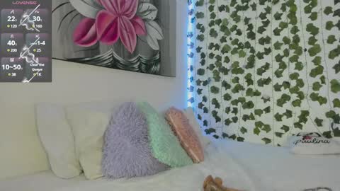 Snapshot of pau_delima__ chatting on March 2, 11:50 am paulina online show from March 2, 11:50 am
