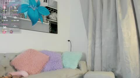 Snapshot of pau_delima__ chatting on February 1, 1:23 am paulina online show from February 1, 1:23 am