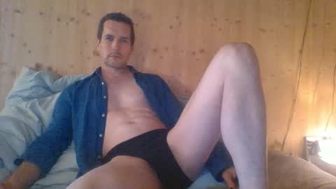 paueriwan online show from March 17, 11:15 am